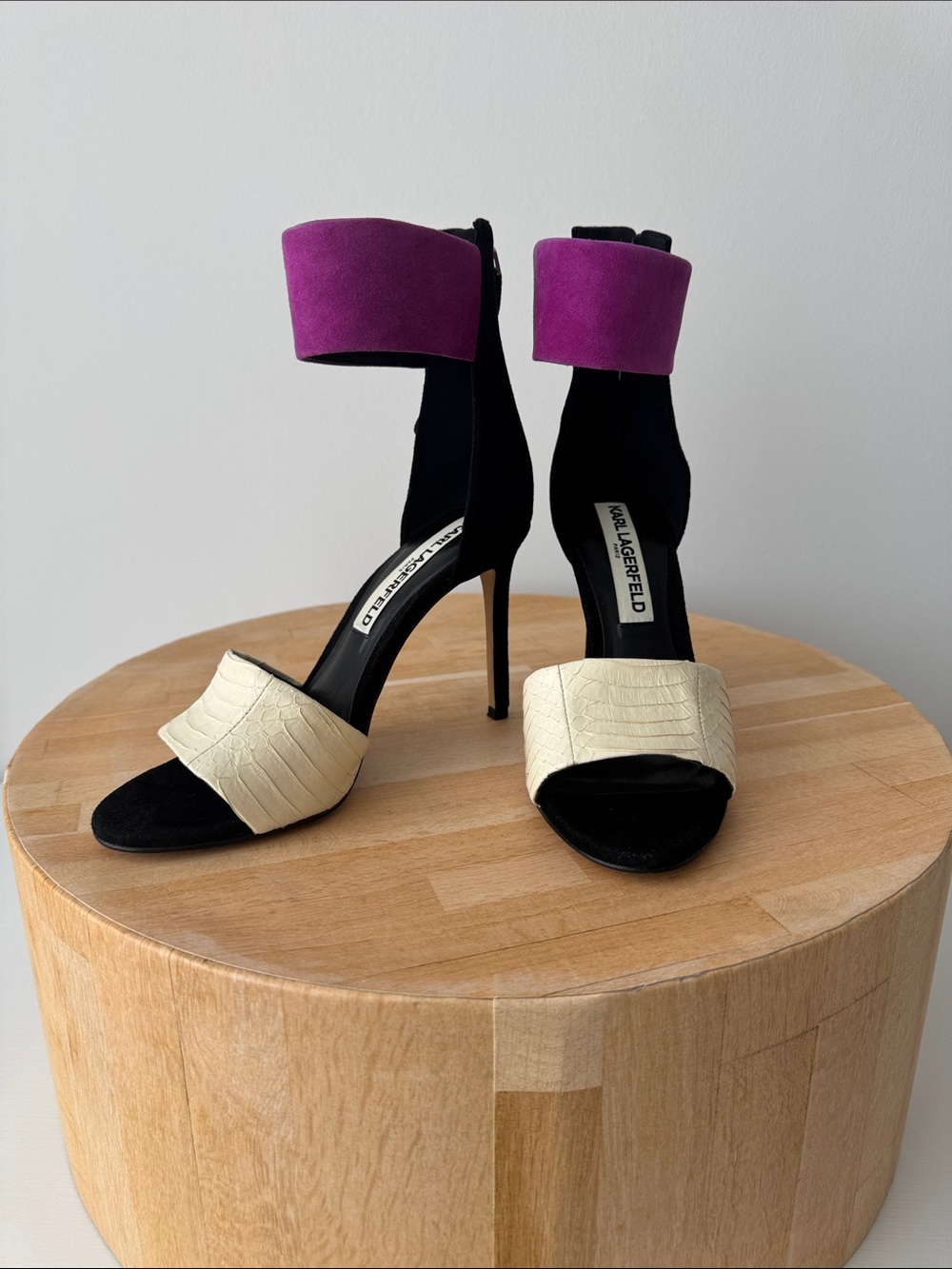 Karl Lagerfeld sandal stiletto black and magenta